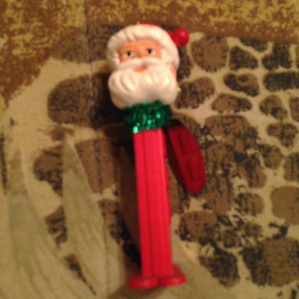 Authentic Pez Special Edition Santa Pez Ornament